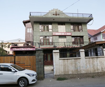Hotel Grand Gul-e-anar